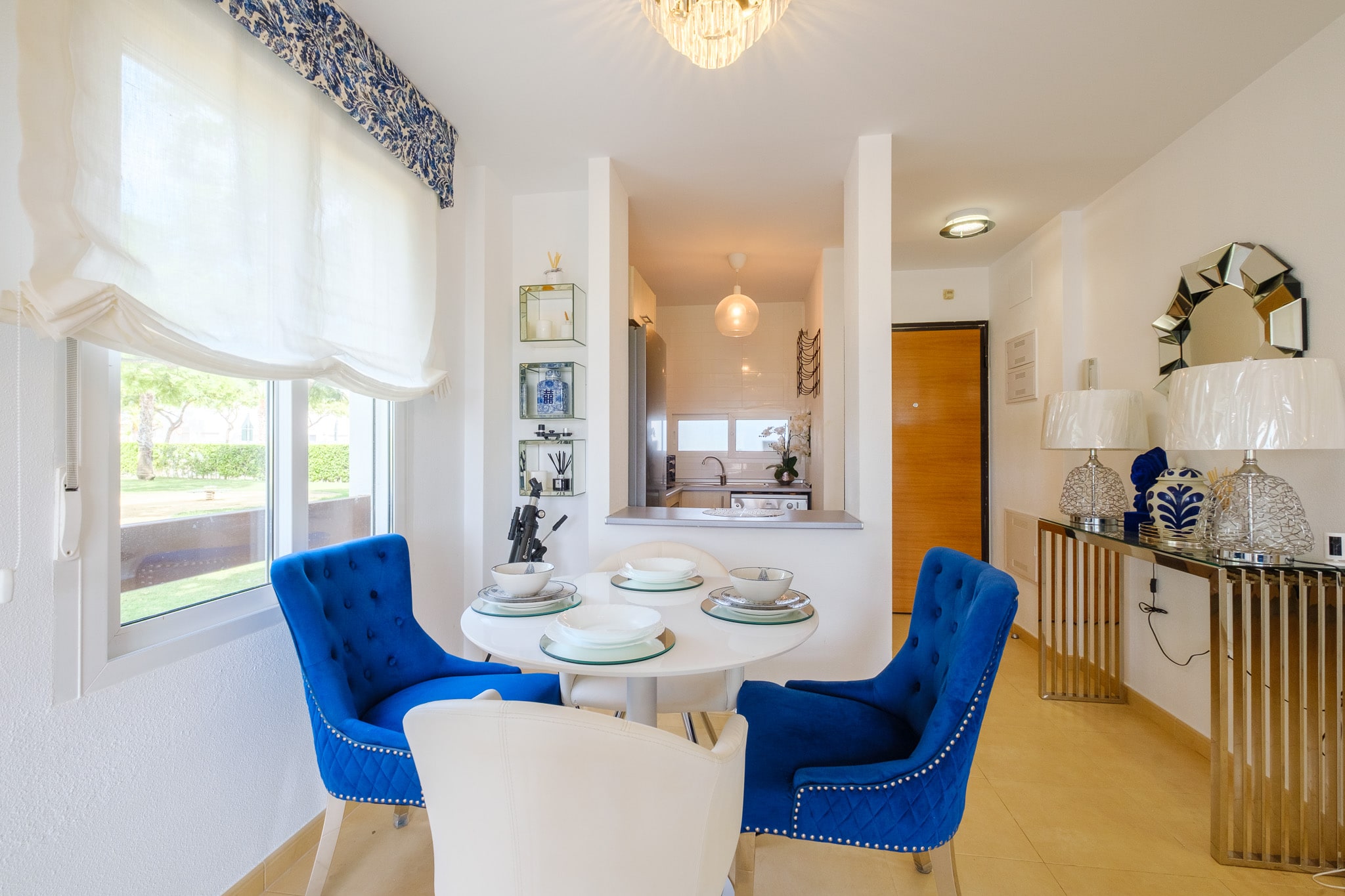Verde · Dining area