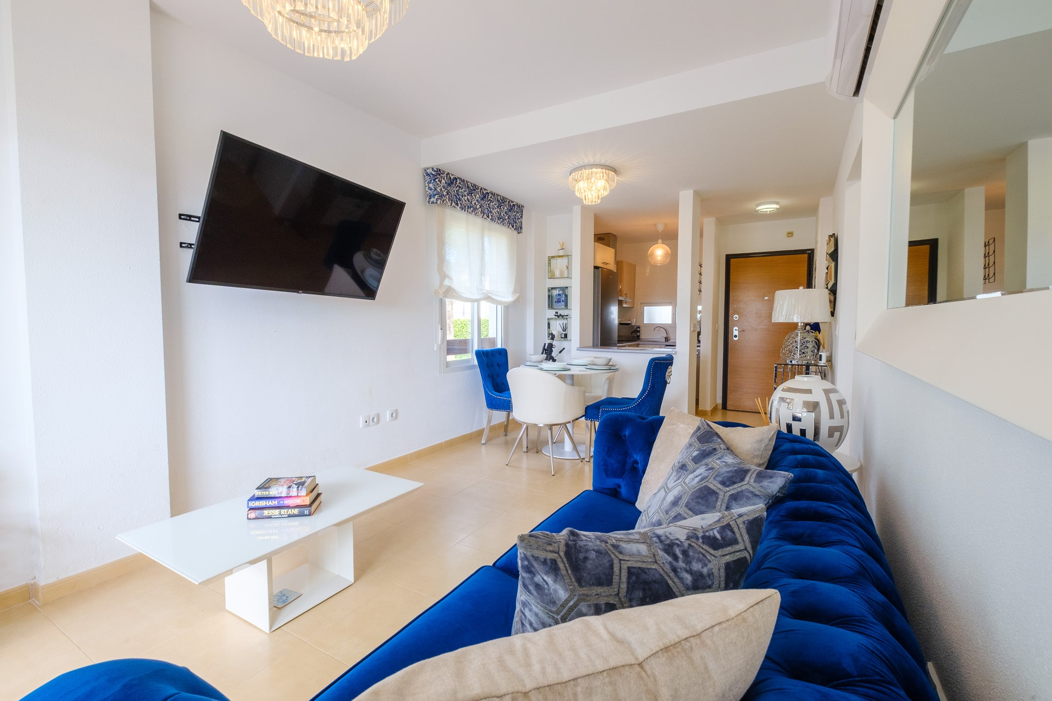 Verde · Living room